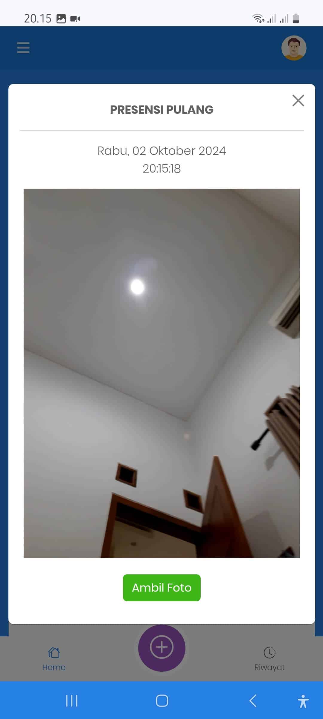 Presensi menggunakan foto selfi